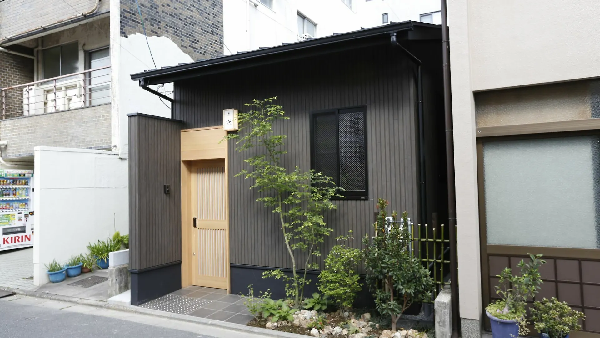 Mellow Stay Gojo Karashuma 京都市 0*,  日本